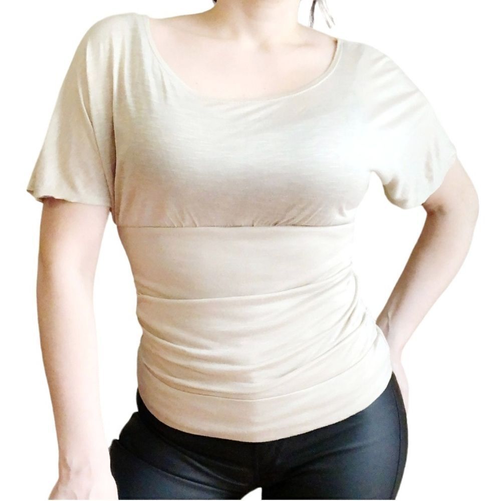 Julia Womens Top Medium Beige Form Fitting Short Sleeve Shirt Ruched Waist